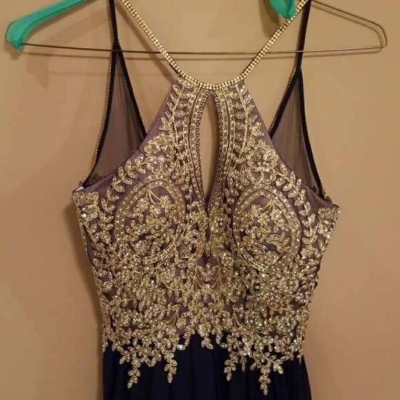 Dave & Johnny Dresses & Skirts - Formal Gown